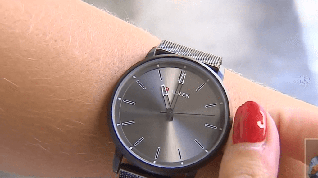 CAMBIO DE HORA CAMBIO DE HORA