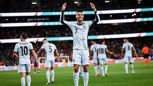 Cristiano Ronaldo Cristiano Ronaldo