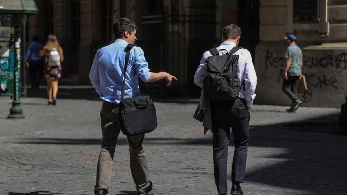 Desempleo aumenta Desempleo aumenta