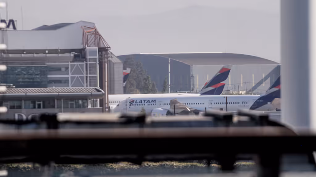 aeropuerto aeropuerto