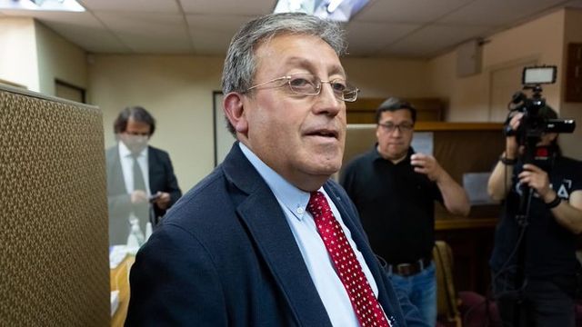 Gervoy Paredes Gervoy Paredes