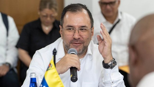 Gobierno evalúa llamar a embajador en Venezuela Gobierno evalúa llamar a embajador en Venezuela