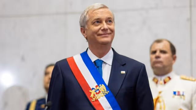 kast cadena kast cadena