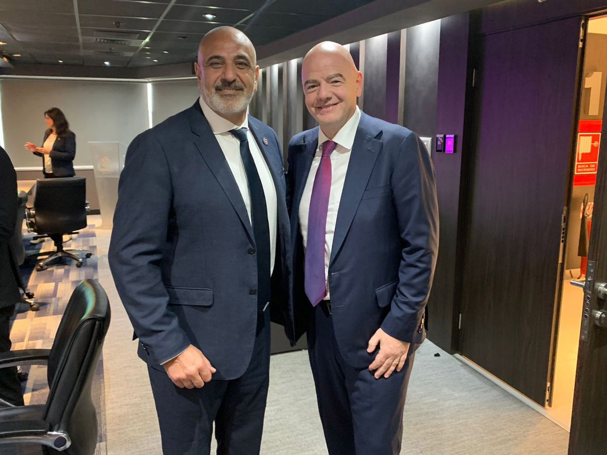 Presidente de la ANFP Y FIFA Presidente de la ANFP Y FIFA