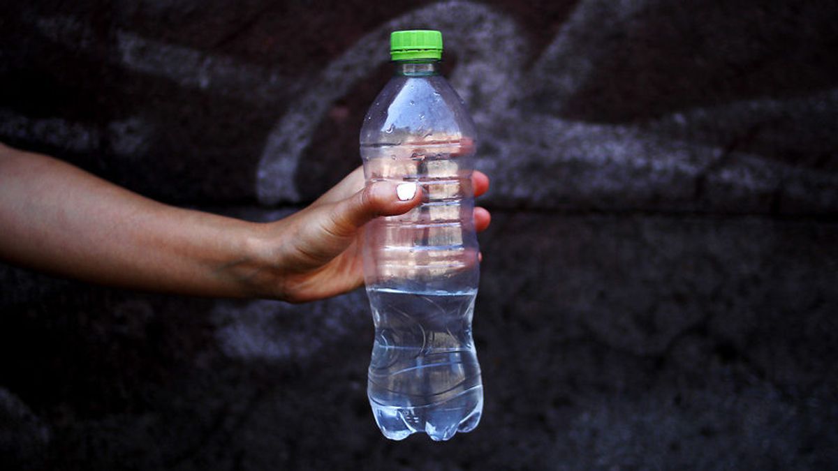 Agua embotellada Agua embotellada