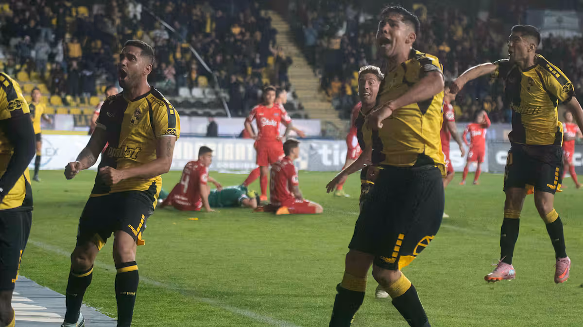 Plantel de Coquimbo Unido se prepara para enfrentar a Colo Colo