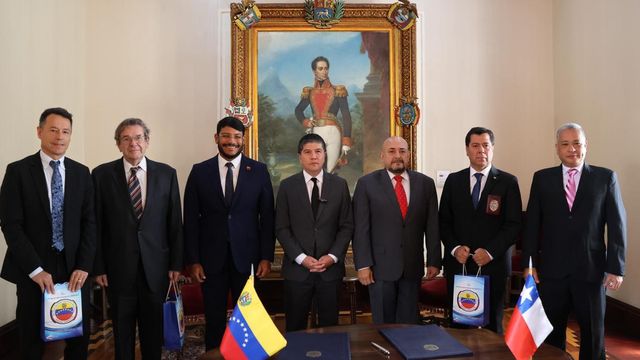 Chile y Venezuela firman acuerdo Chile y Venezuela firman acuerdo