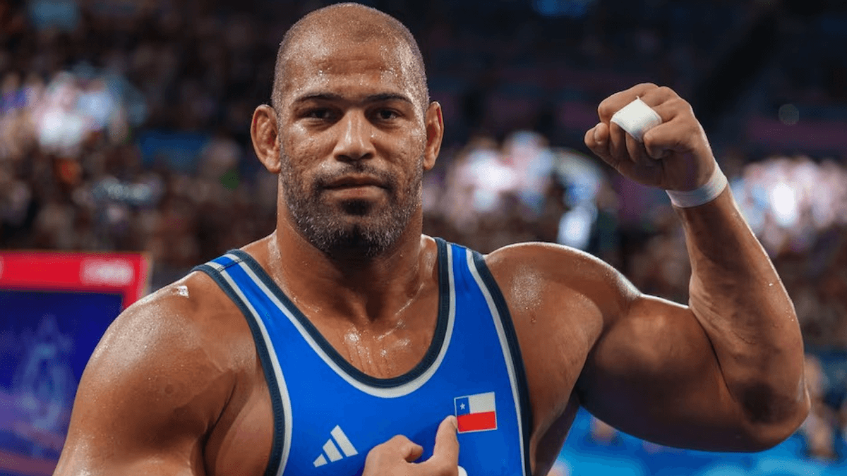 Yasmani Acosta, es destacado con el Premio Nacional de Deportes Yasmani Acosta, es destacado con el Premio Nacional de Deportes