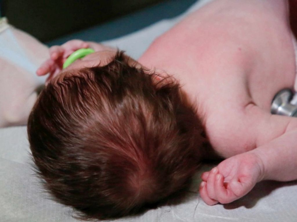 589B675C-37F9-4E95-8A59-84539D63A5AF 589B675C-37F9-4E95-8A59-84539D63A5AF