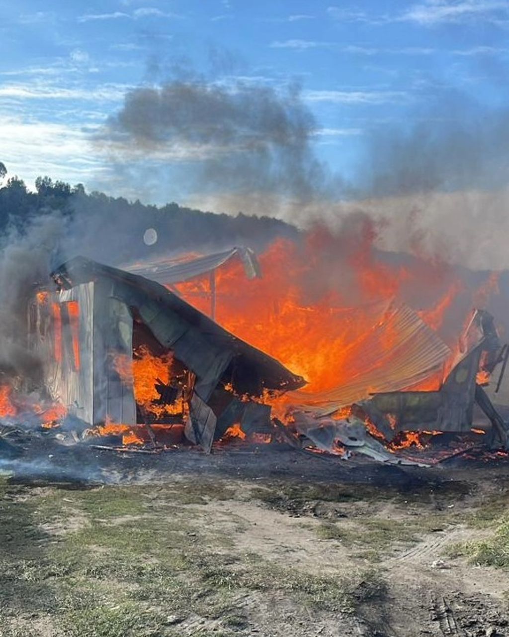 incendio-chaiguao-quellon incendio-chaiguao-quellon