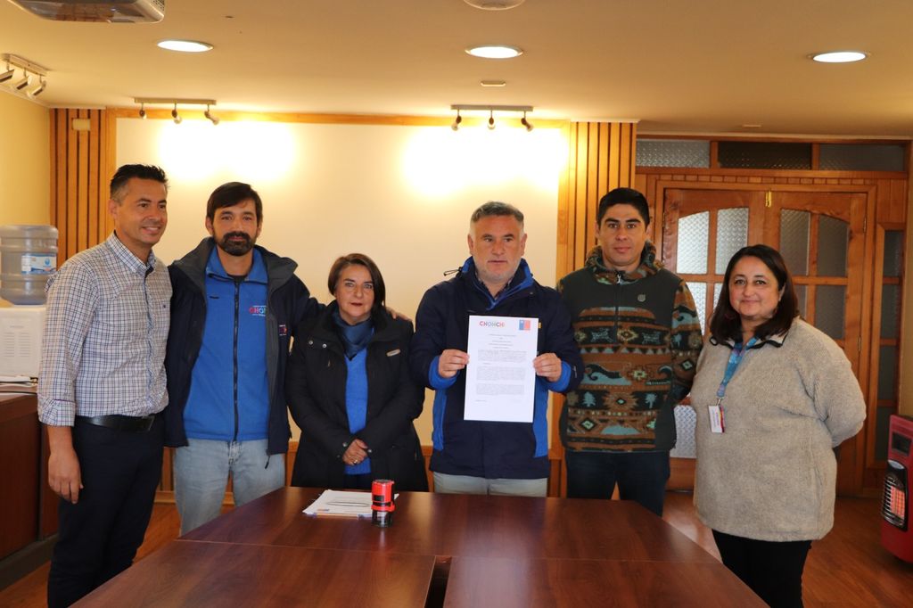 2 FIRMA DE CONVENIO BLIBLIOTECA PUBLICA MUNICIPAL DE CHONCHI 2 FIRMA DE CONVENIO BLIBLIOTECA PUBLICA MUNICIPAL DE CHONCHI