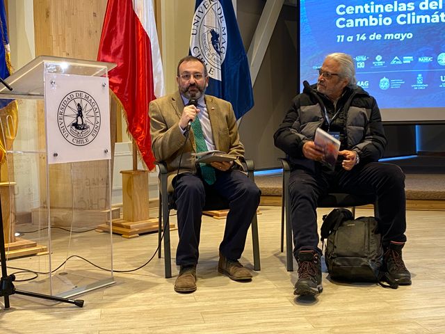 Seremi de Cultura Rodrigo Bravo Junto al Dr