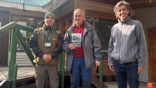 Geologo en Reserva Natural Magallanes