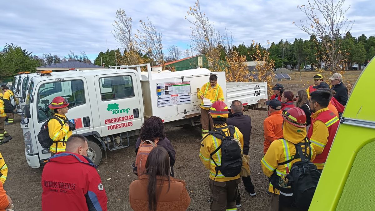 CONAF REALIZÓ JORNADA BINACIONAL SOBRE INCENDIOS FORESTALES EN LA PATAGONIA CHILENO-ARGENTINA