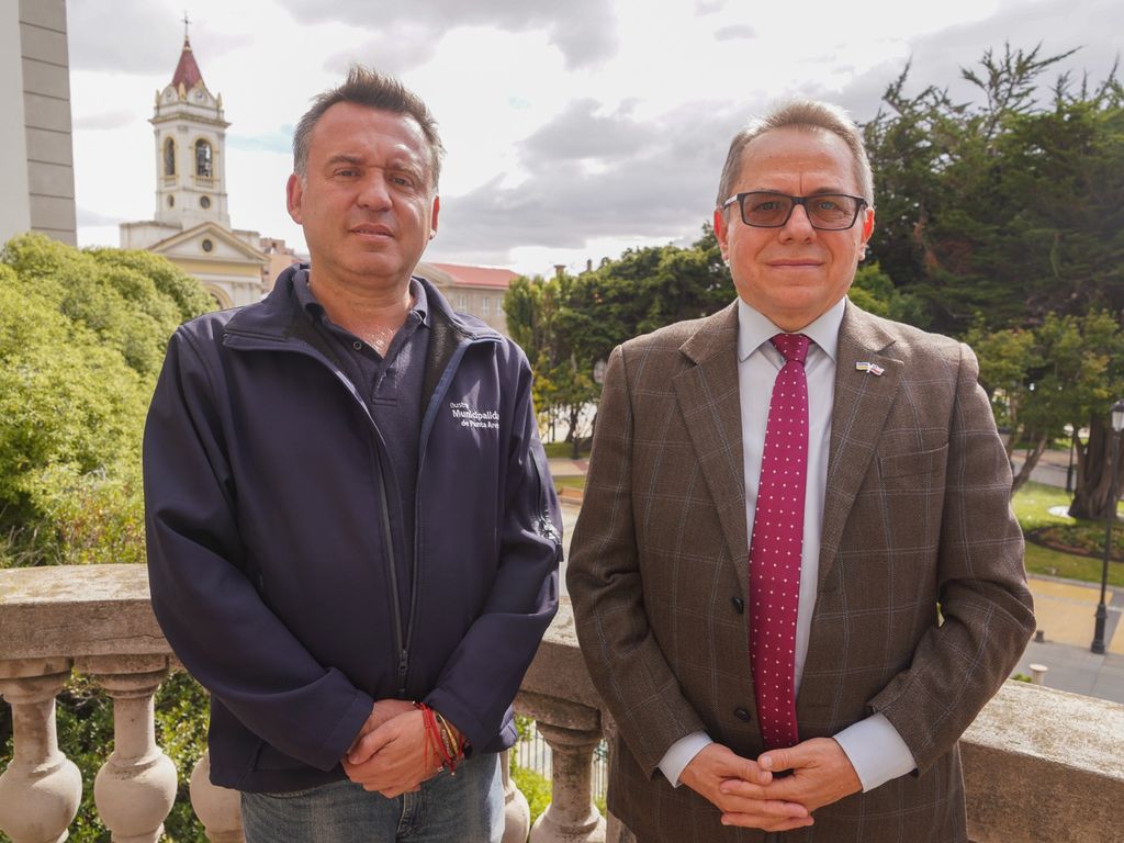 VISITA EMBAJADOR DE UCRANIA (4) VISITA EMBAJADOR DE UCRANIA (4)