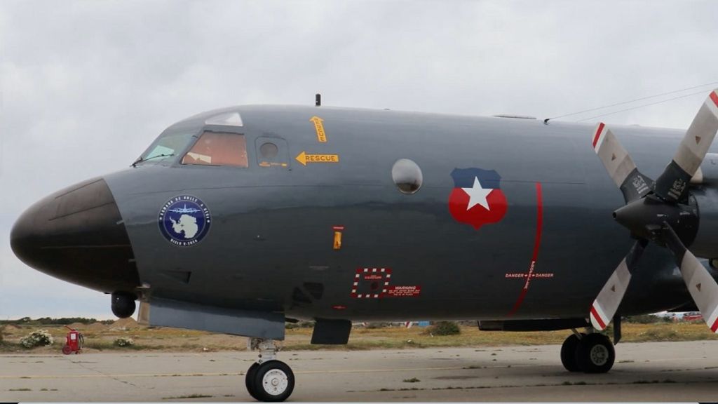 El avión P - 3 Orion de la Armada de Chile que realizó los sobrevuelos sobre el Territorio Chileno Antártico El avión P - 3 Orion de la Armada de Chile que realizó los sobrevuelos sobre el Territorio Chileno Antártico