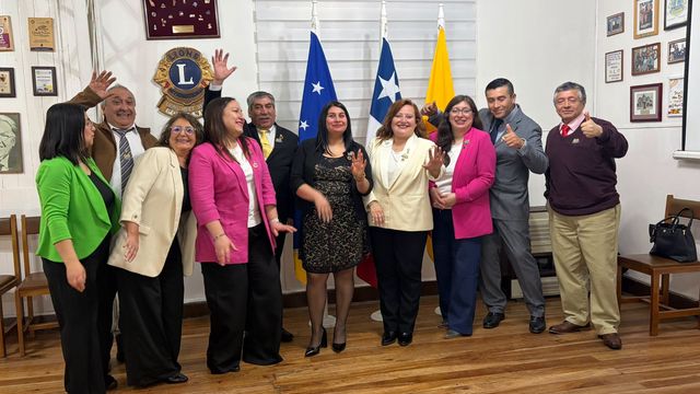 Gobernadora en Visita Oficial al Club de Leones Porvenir Gobernadora en Visita Oficial al Club de Leones Porvenir