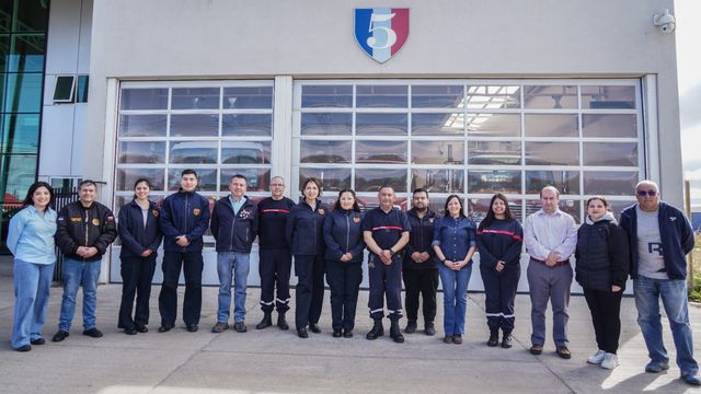 TALLER DE LENGUA DE SEÑAS PARA BOMBEROS (12)