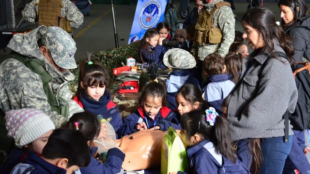 VISITA IVBA BACH COLEGIO BRITANICO PUNTA ARENAS 4