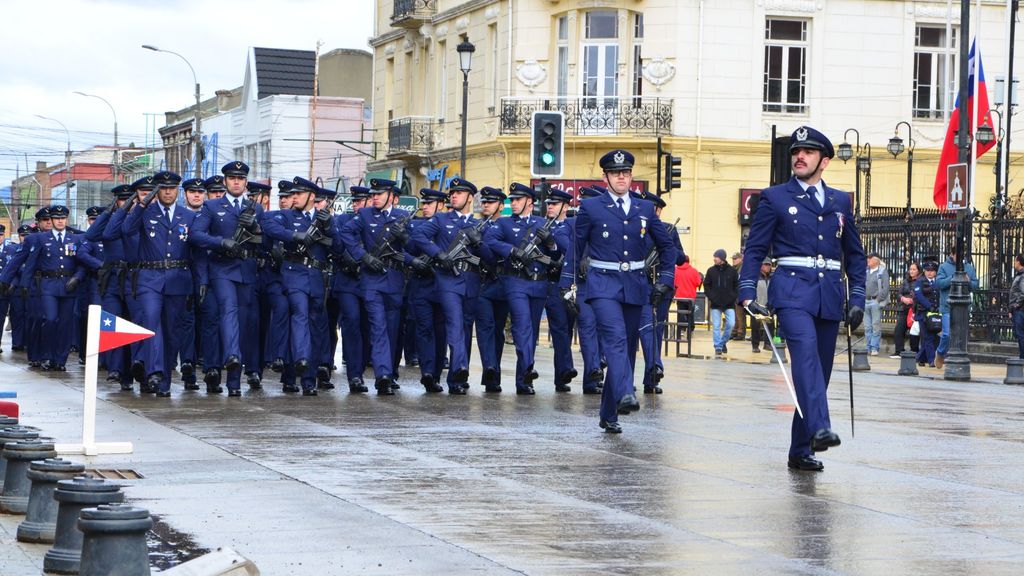 PUNTA ARENAS CEREMONIA ANIVERARIO FACH 8