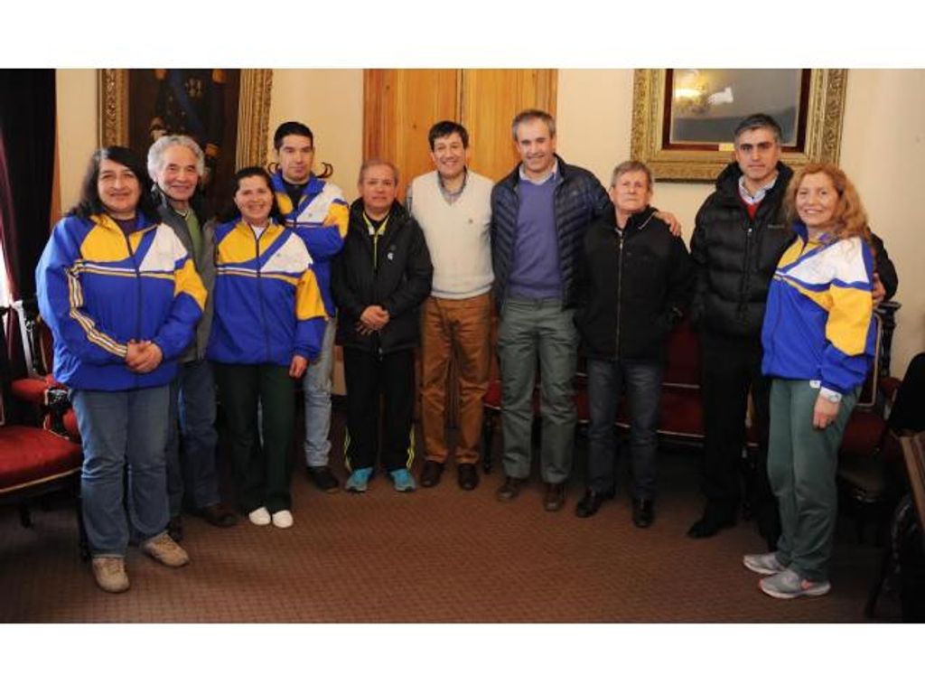 ALCALDE SE REUNIÓ CON ATLETAS  PARA COORDINAR LA PRÓXIMA VERSIÓN DE LA GRAN MARATÓN DEL ESTRECHO DE MAGALLANES