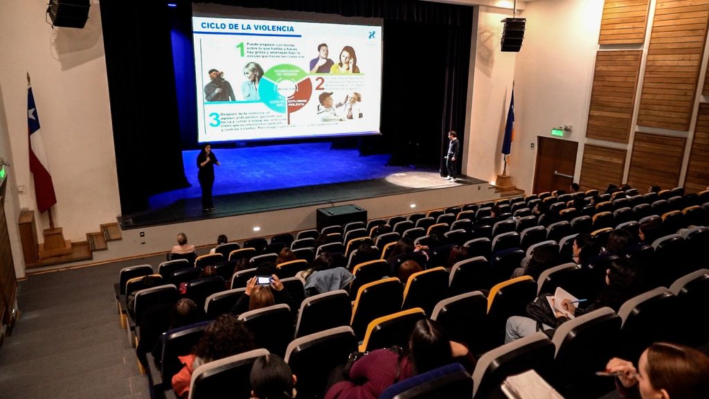 CAPACITACIÓN DE LA OFICINA MUNICIPAL DE LA MUJER (4) CAPACITACIÓN DE LA OFICINA MUNICIPAL DE LA MUJER (4)