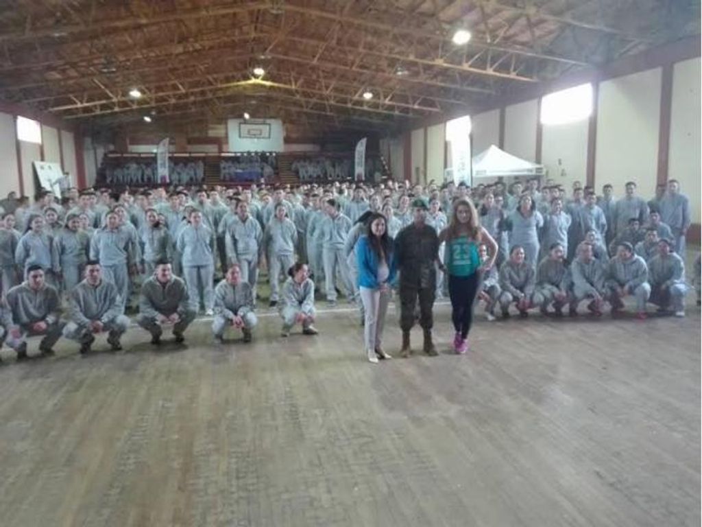 INJUV LLEVÓ LA TARJETA JOVEN Y LA ZUMBA A JÓVENES CONSCRIPTOS DEL REGIMIENTO REFORZADO PUDETO N°10