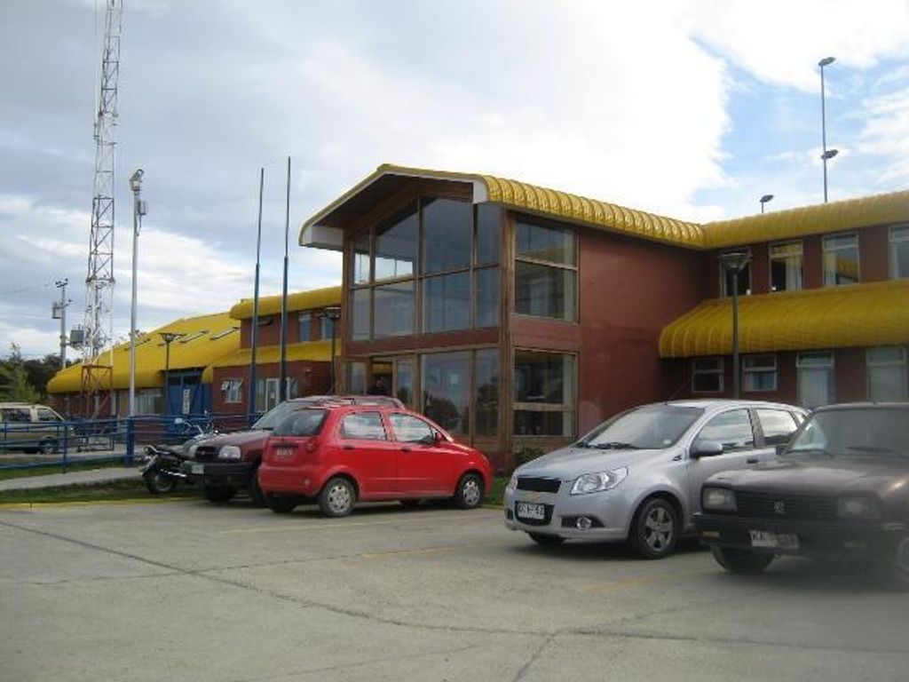 SIN INTERNOS EN LA CÁRCEL DE MENORES TRABAJAN 50 FUNCIONARIOS DEL SENAME Y 25 GENDARMES