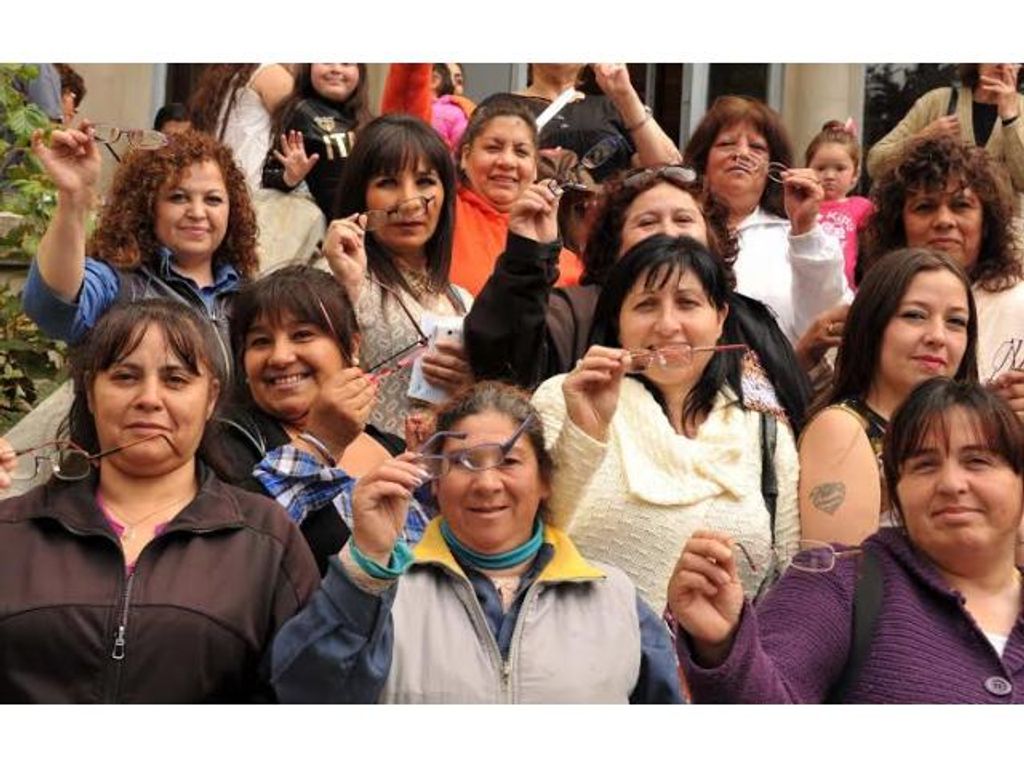 MUNICIPALIDAD DE PUNTA ARENAS INVITA A POSTULAR A PROGRAMA MUJER TRABAJADORA Y JEFA DE HOGAR MUNICIPALIDAD DE PUNTA ARENAS INVITA A POSTULAR A PROGRAMA MUJER TRABAJADORA Y JEFA DE HOGAR