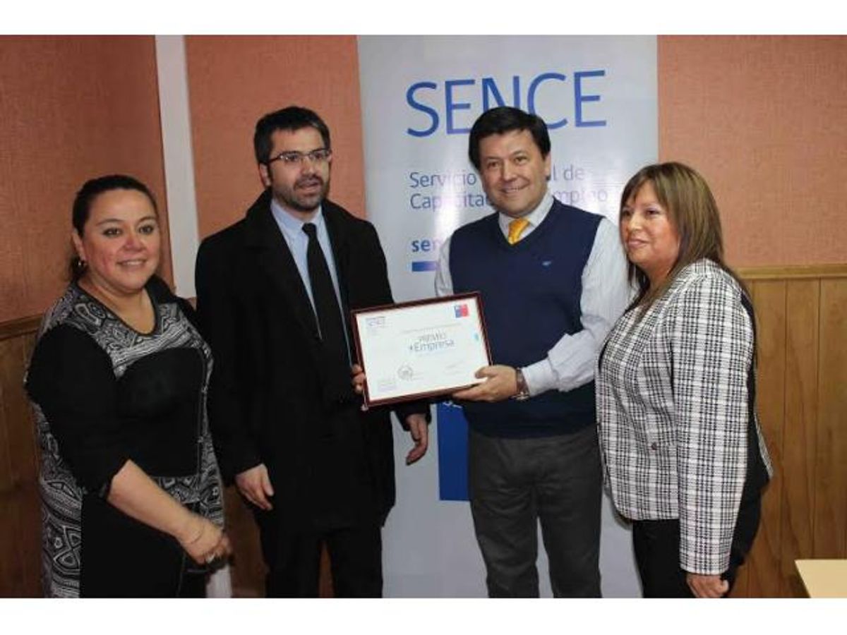 CORPORACIÓN MUNICIPAL DE PUNTA ARENAS ES RECONOCIDA POR SENCE MAGALLANES