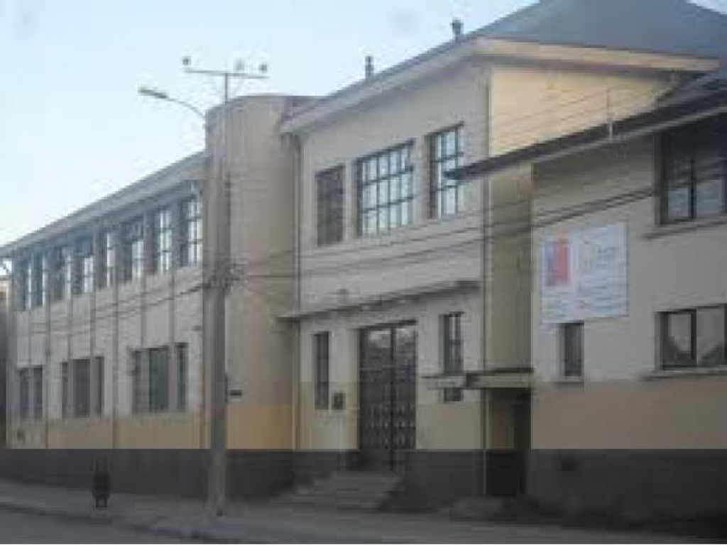 SOBRE TOMA DEL LICEO LUIS ALBERTO BARRERA SOBRE TOMA DEL LICEO LUIS ALBERTO BARRERA