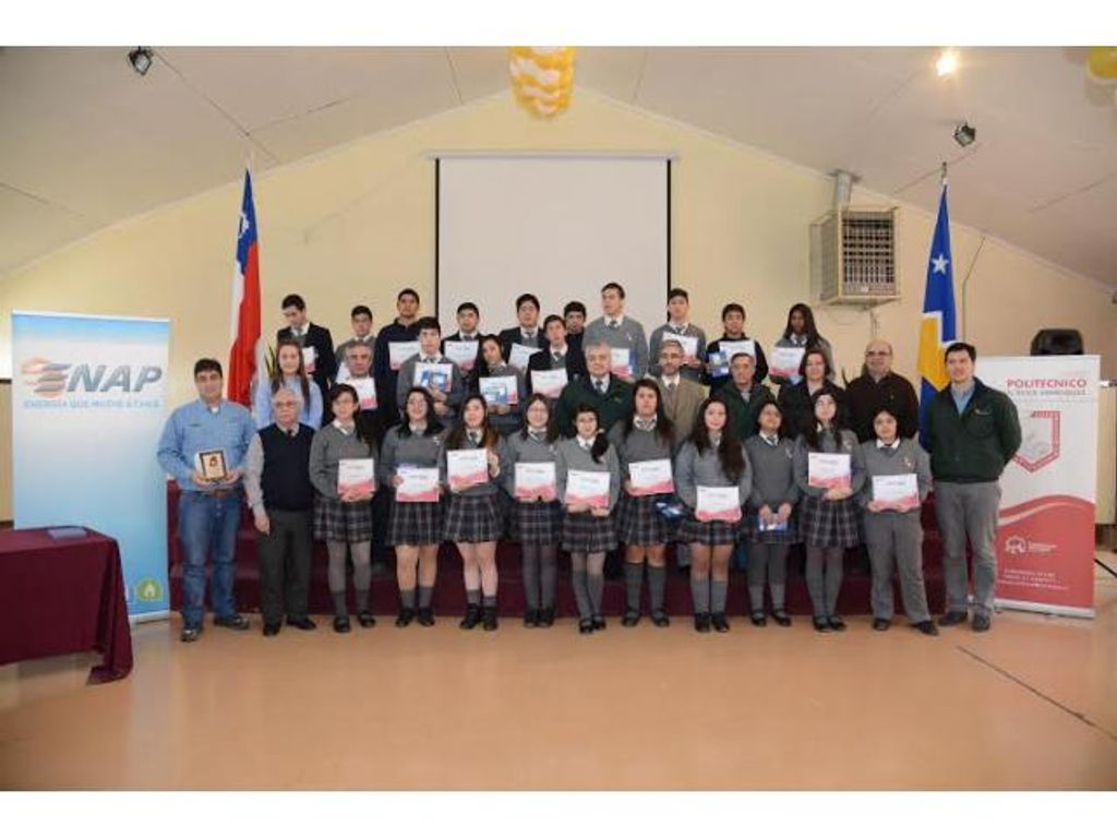 ENAP MAGALLANES CAPACITÓ EN SEGURIDAD A 28 ALUMNOS Y PROFESORES DEL LICEO POLITÉCNICO