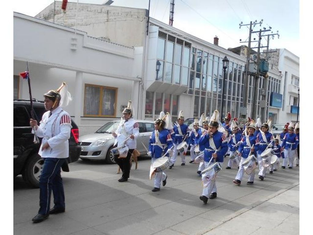BANDA DE HONOR DE LA ESCUELA 18 DE SEPTIEMBRE REALIZÓ RETRETA EN AVENIDA COLÓN CON BORIES