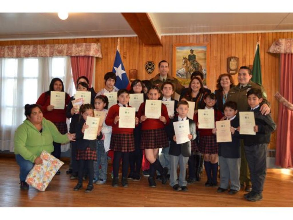 NIÑOS DE PORVENIR, RESALTARON LA FIGURA DE CARABINEROS DE CHILE NIÑOS DE PORVENIR, RESALTARON LA FIGURA DE CARABINEROS DE CHILE