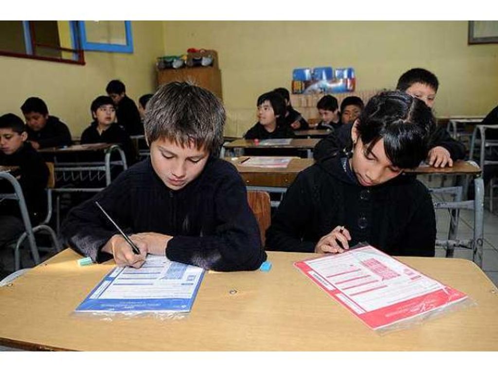 ABREN POSTULACIONES PARA EXAMINADORES DE SIMCE EN ZONA SUR