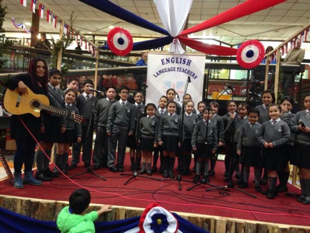 CORO DE ENSEÑANZA BÁSICA DEL LICEO JUAN BAUTISTA CONTARDI SE PRESENTÓ EN ZONA FRANCA CORO DE ENSEÑANZA BÁSICA DEL LICEO JUAN BAUTISTA CONTARDI SE PRESENTÓ EN ZONA FRANCA