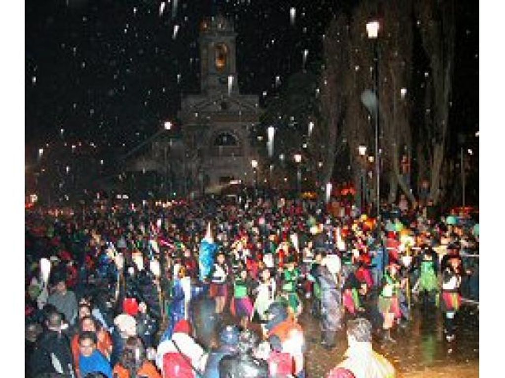 CARROS Y COMPARSAS DEL CARNAVAL CARROS Y COMPARSAS DEL CARNAVAL
