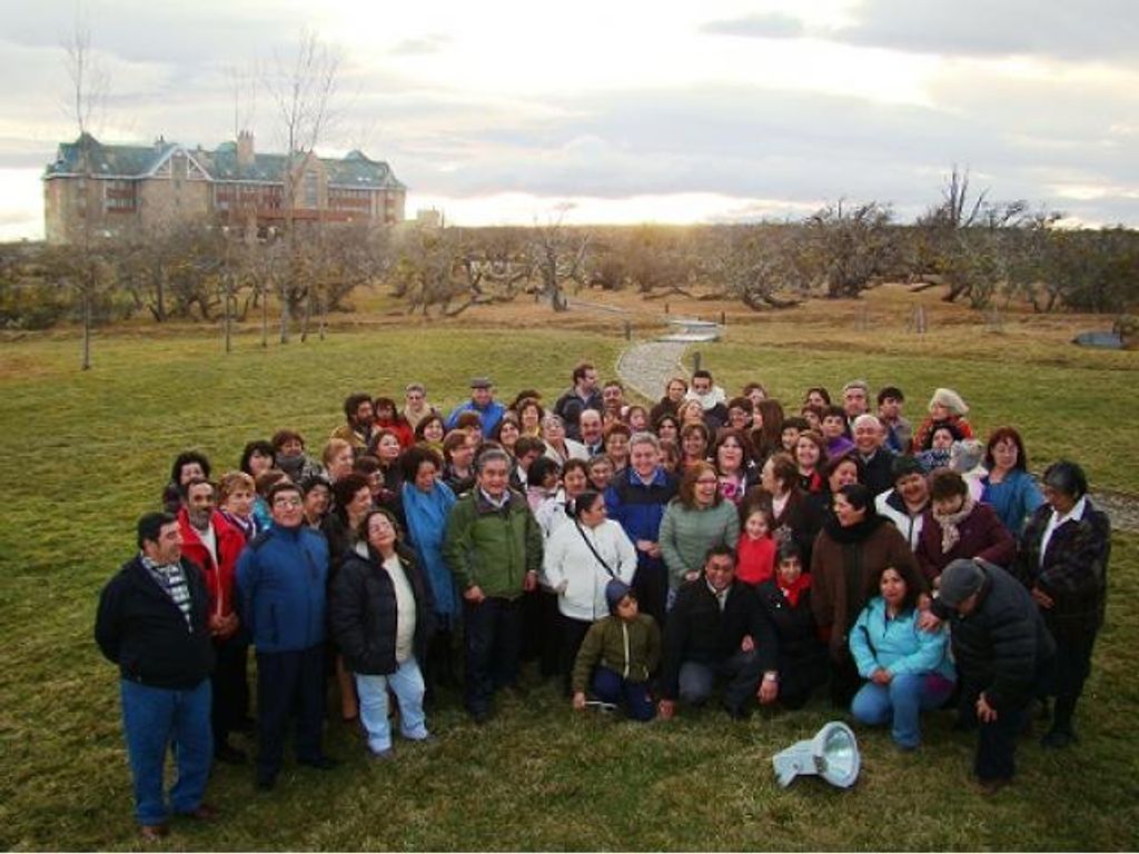 CON UNA ONCE BINGO LA MUNICIPALIDAD DE NATALES CELEBRÓ EL DÍA DEL DIRIGENTE VECINAL CON UNA ONCE BINGO LA MUNICIPALIDAD DE NATALES CELEBRÓ EL DÍA DEL DIRIGENTE VECINAL