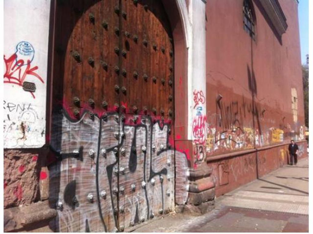 POLÉMICA POR FALLO DE LA CORTE SUPREMA QUE OBLIGA AL MUNICIPIO DE SANTIAGO PINTAR IGLESIA SAN FRANCISCO