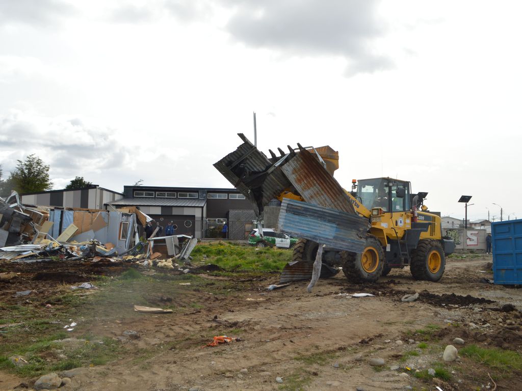 Foto desalojo 1 (1) Foto desalojo 1 (1)