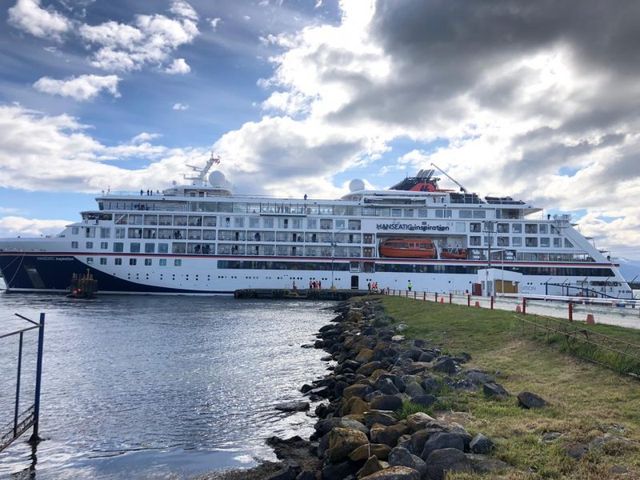 Hanseatic-Inspiration-Puerto-Natales-e1576159058654