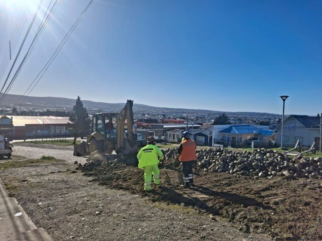 MINVU - Obras empedrado Av MINVU - Obras empedrado Av