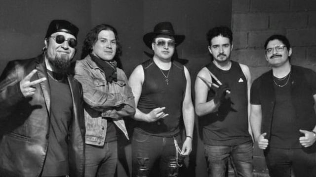 FOTO TRIB BON JOVI PUQ