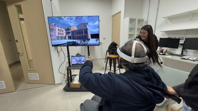 VR