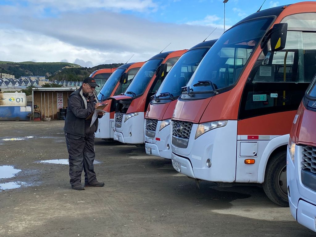 TRASPASO Y COMIENZO DE NUEVA EMPRESA 1 TRASPASO Y COMIENZO DE NUEVA EMPRESA 1