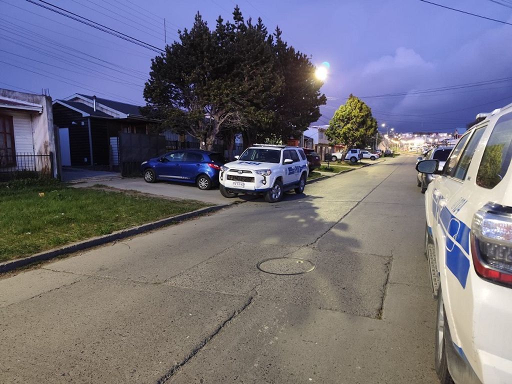 70b0d368-cbd2-4f12-b41a-a69bffefc93d 70b0d368-cbd2-4f12-b41a-a69bffefc93d