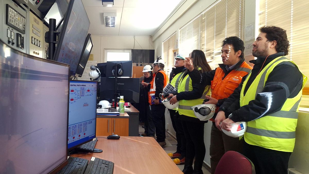 EN EL MARCO DE SU DESPLIEGUE TERRITORIAL: SEREMI DE ENERGÍA DE MAGALLANES VISITA CENTRAL GENERADORA DE ELECTRICIDAD TRES PUENTES