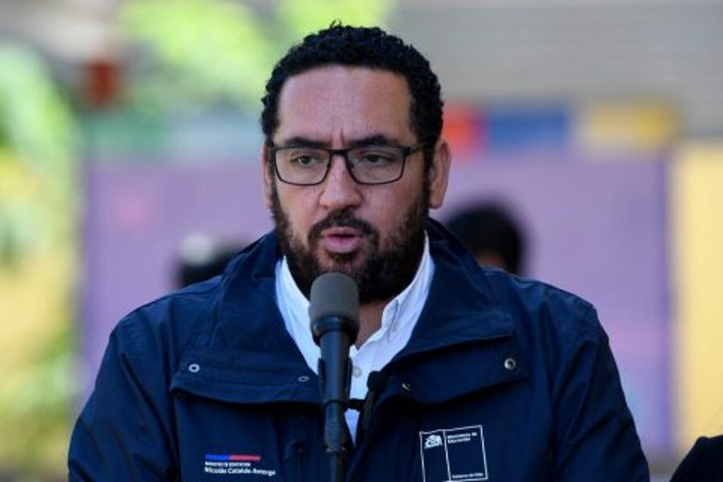 A_UNO_1557832-480x320 A_UNO_1557832-480x320