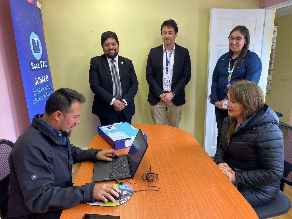 imagen 2 becas tic epja imagen 2 becas tic epja