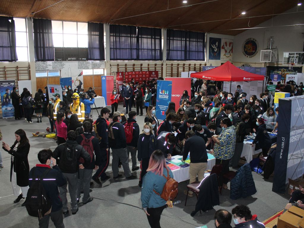 Imagen estudiantes (1) Imagen estudiantes (1)